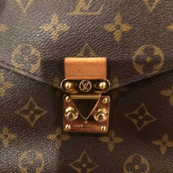 Authentic Métis Pochette 🎉host pick💕 - Picture 3 of 7